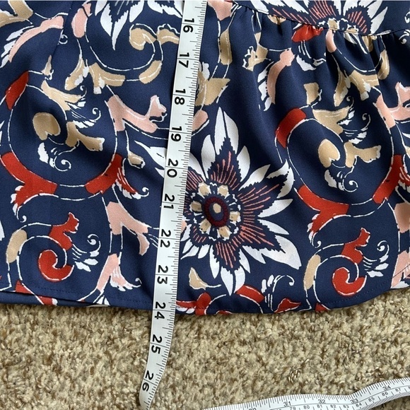 🦋 Loft Blue Red Paisley Sleeveless Button Down Blouse Small - Picture 4 of 5